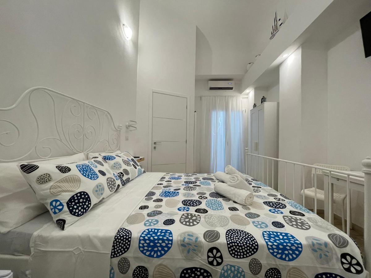White Shell Rooms Accomodation Fast Check-In Alghero Kültér fotó