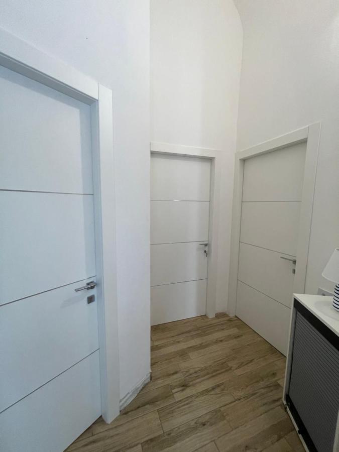 White Shell Rooms Accomodation Fast Check-In Alghero Kültér fotó