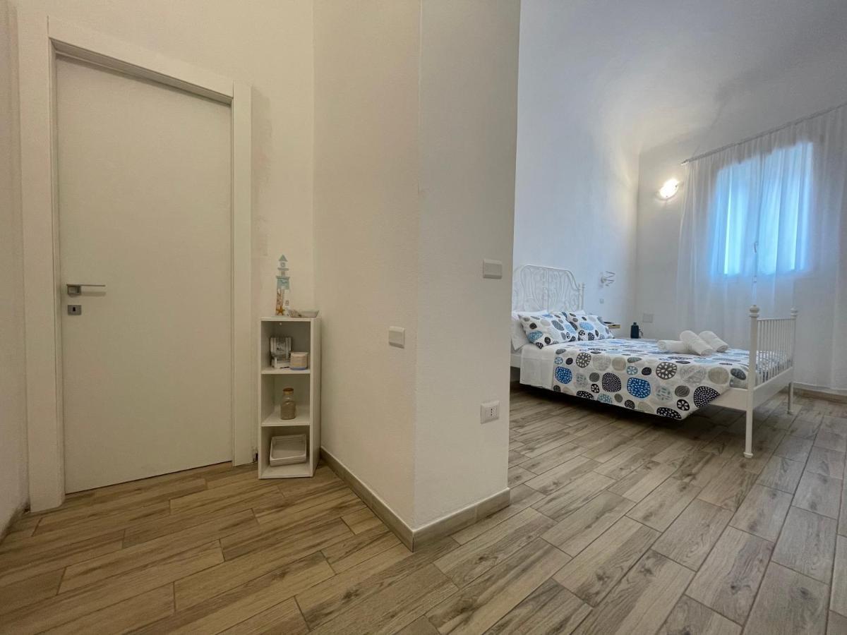 White Shell Rooms Accomodation Fast Check-In Alghero Kültér fotó