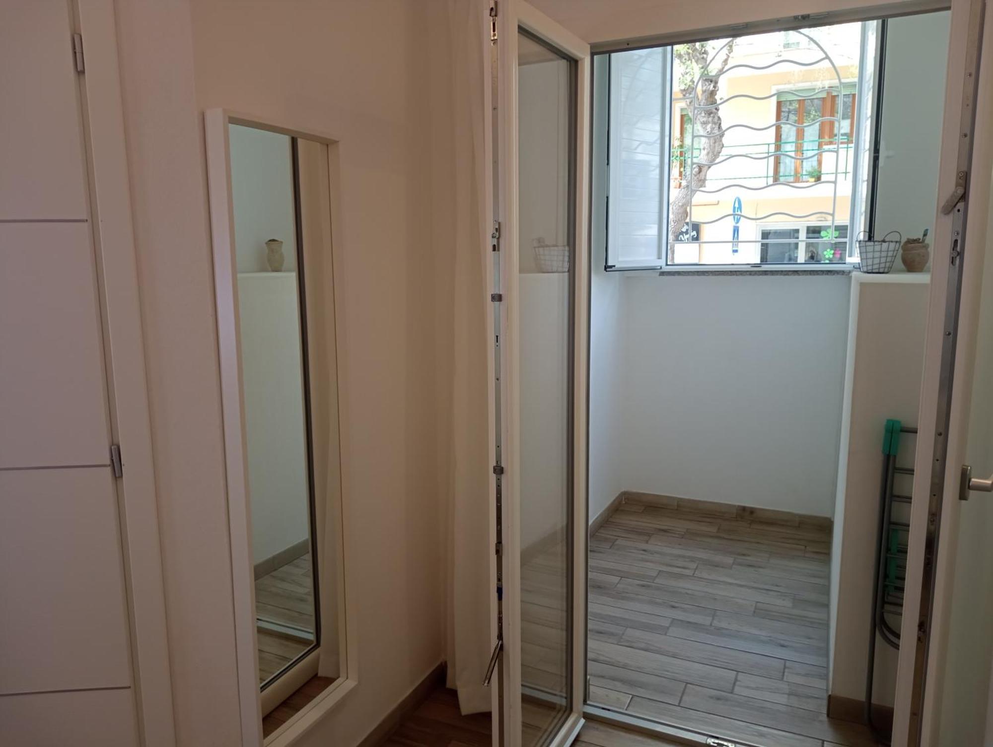 White Shell Rooms Accomodation Fast Check-In Alghero Kültér fotó